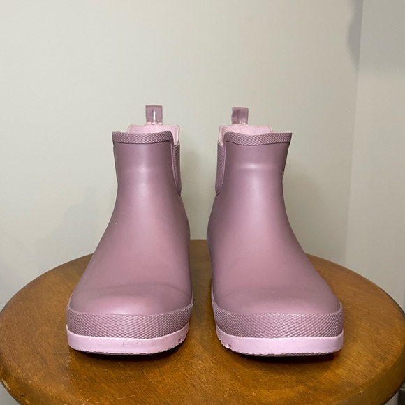 Hey Girl Rain Boots - Picture 3 of 5